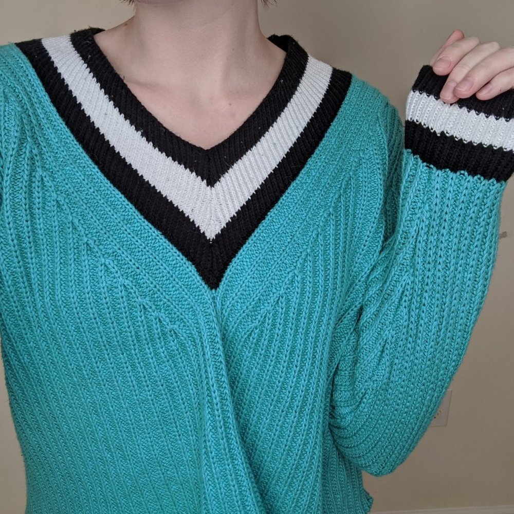 Vintage Cropped Teal V Neck Sweater
